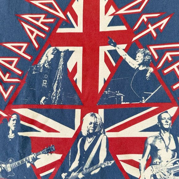Def Leppard 2017 Concert Band Tour T-Shirt Sz XL Blue Cotton UK Graphic 80s 90s - Picture 3 of 8